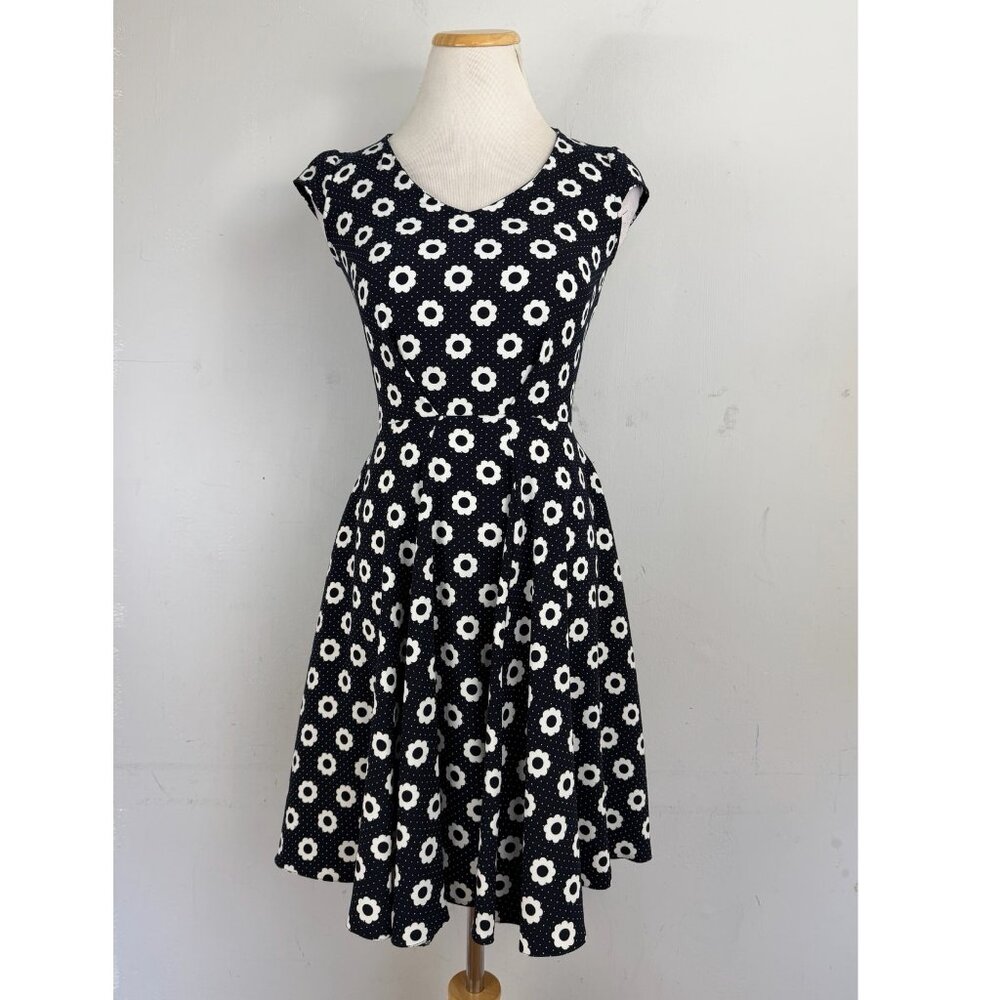 Heroines Dress Size Small Floral Print Black/White Polka Dot Floral Pockets